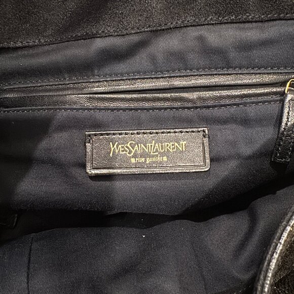 YSL Downtown Tote in patent black - Picture 16 of 16